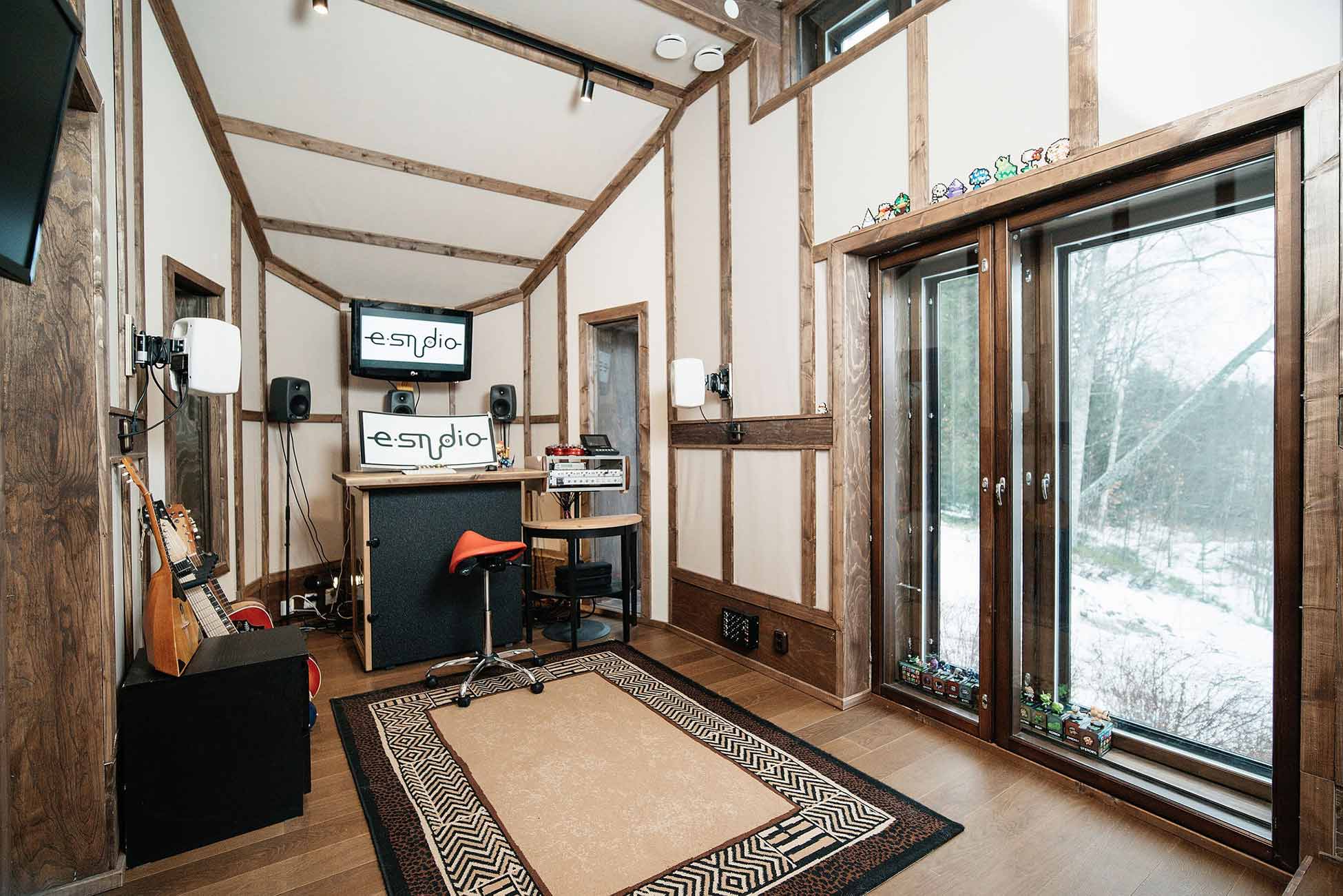 E-Studio